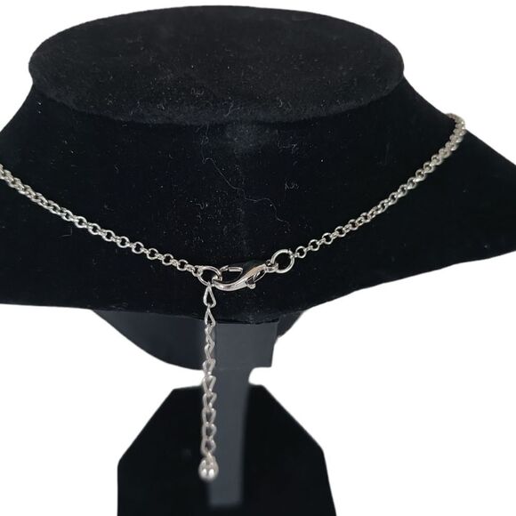 Periwinkle by Barlow Silvertone Whale Fin Necklace - Picture 4 of 6